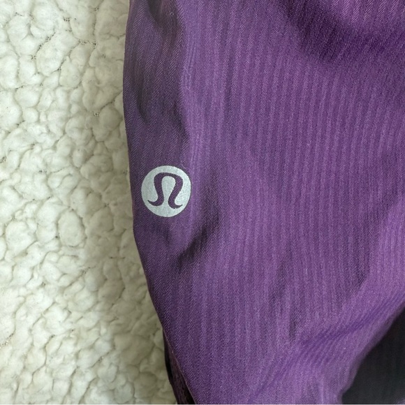 Lululemon Dance Studio Cropped Leggings Pants Size 6 in Concord Grape Purple - Picture 6 of 8